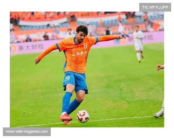 山东泰山终结四连平 卡扎伊什维利梅开二度助力胜海港